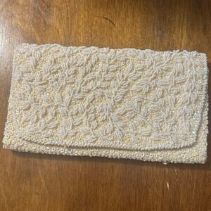 La Regale Vintage beaded clutch hand bag